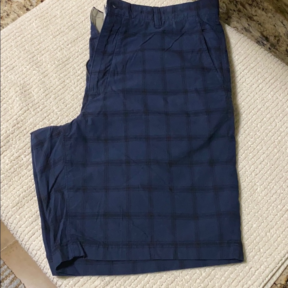 GAP men’s plaid shorts